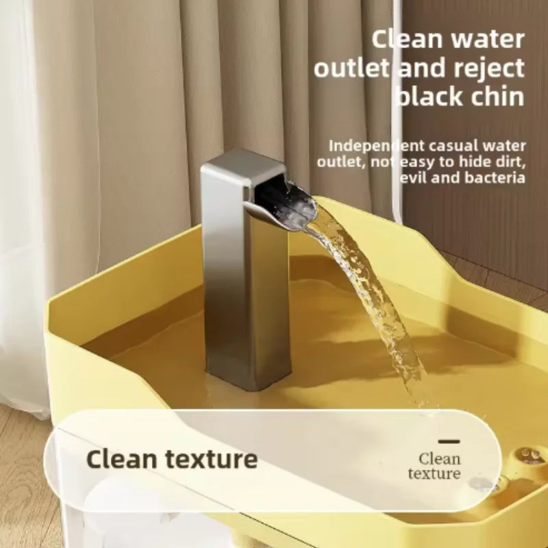 Transparent water fountain tank for pets